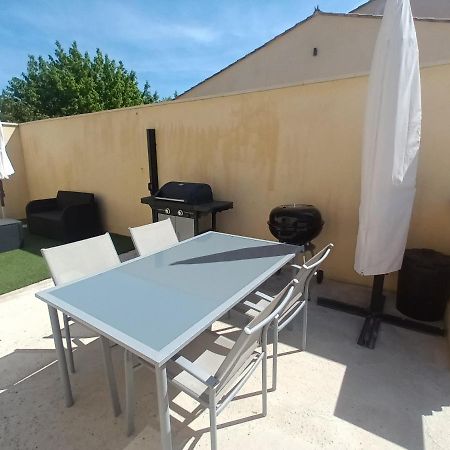 Le Jardin Des Tourterelles Villa Robion en Luberon Exterior photo